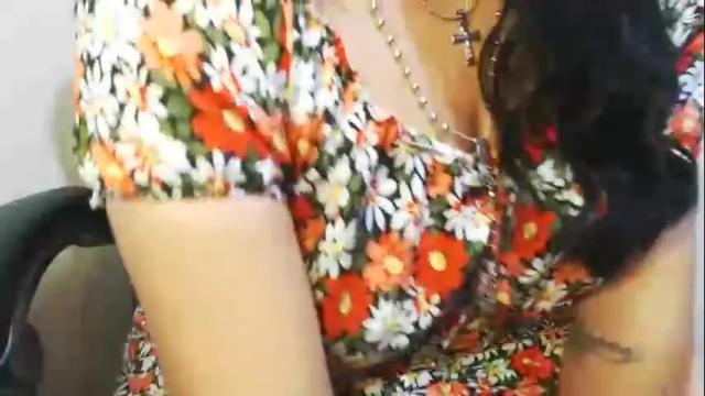 Image 3 of sahotlove1 Stream on Chaturbate on 7 days ago