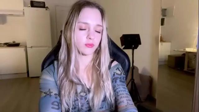 Image 10 of sailormoon666_ Stream on Chaturbate on 22 days ago