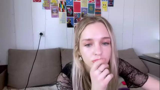 Image 6 of sailormoon666_ Stream on Chaturbate on 15 days ago