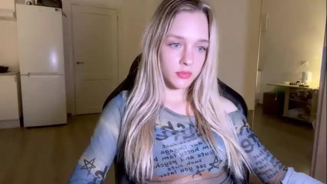 Image 7 of sailormoon666_ Stream on Chaturbate on 4 days ago