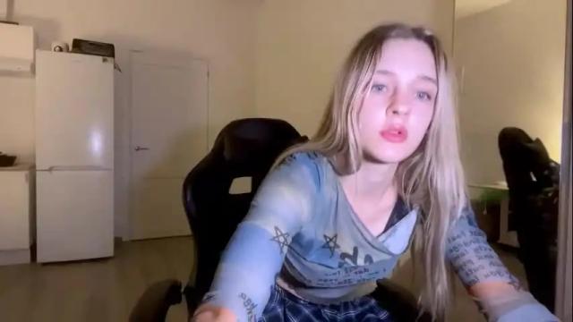 Image 8 of sailormoon666_ Stream on Chaturbate on 4 days ago