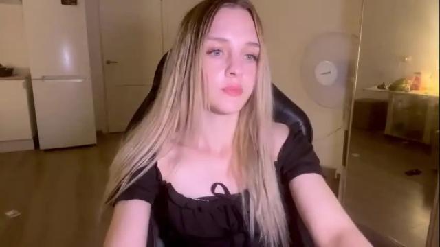 Image 10 of sailormoon666_ Stream on Chaturbate on 3 months ago