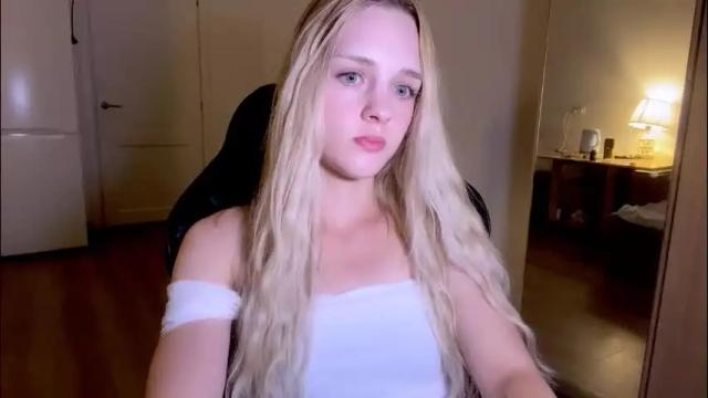 Image 6 of sailormoon666_ Stream on Chaturbate on 2 months ago