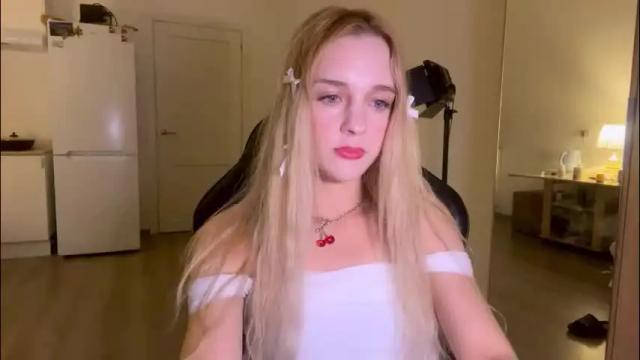 Image 7 of sailormoon666_ Stream on Chaturbate on 8 days ago