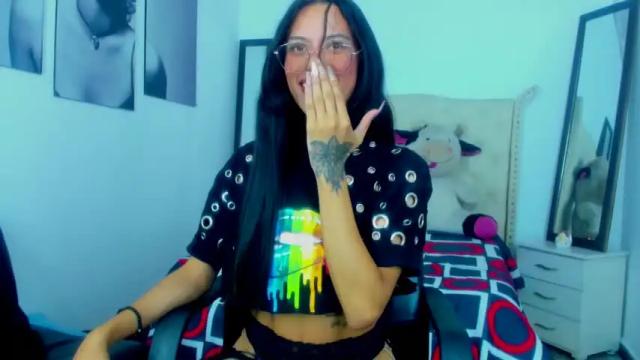 Image 10 of sailyn_daena Stream on Chaturbate on 17 months ago
