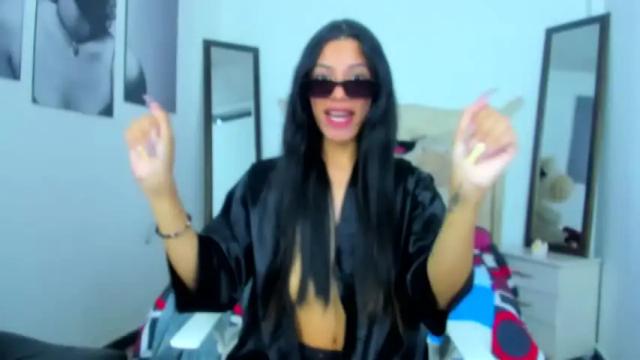 Image 12 of sailyn_daena Stream on Chaturbate on 17 months ago