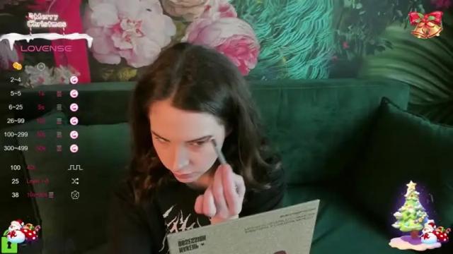 Image 3 of saintmonica Stream on Chaturbate on 16 months ago
