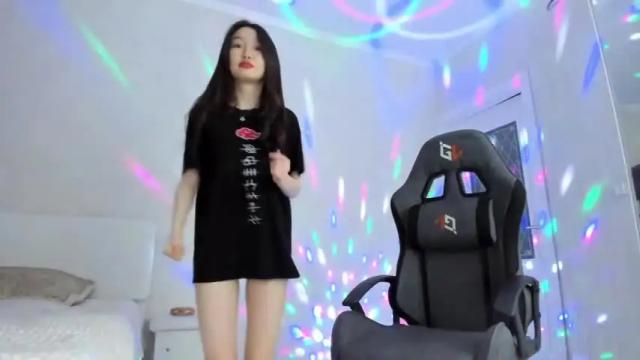 Image 3 of saionora Stream on Chaturbate on 18 months ago