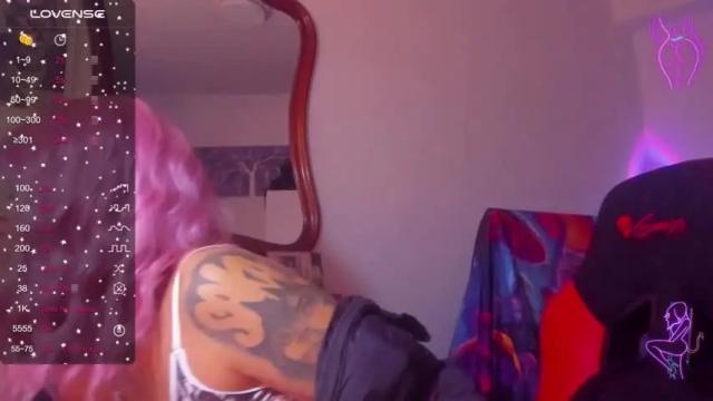 Image 4 of sakae_ Stream on Chaturbate on 15 months ago