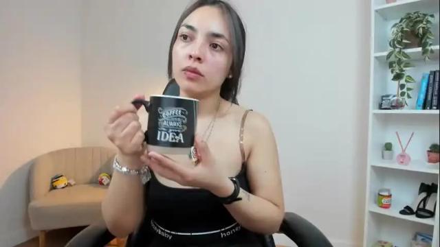 Image 2 of sakura_harper Stream on Chaturbate on 1 month ago
