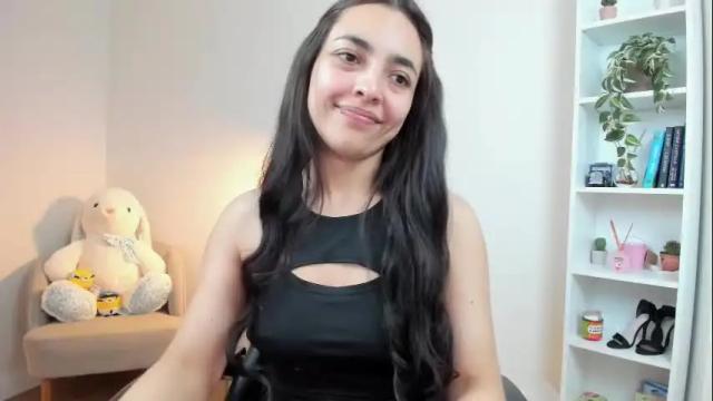 Image 4 of sakura_harper Stream on Chaturbate on 28 days ago