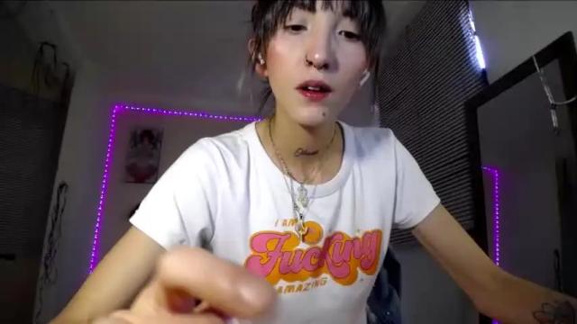 Image 2 of sakura_skinny Stream on Chaturbate on 16 months ago