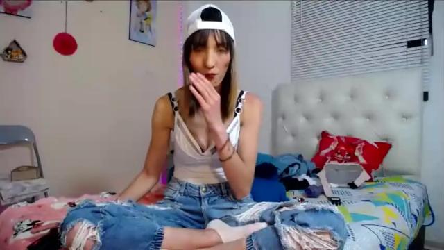 Image 12 of sakura_skinny Stream on Chaturbate on 16 months ago