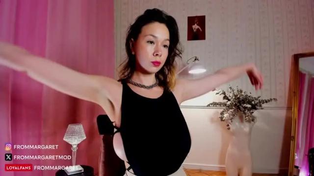 Image 10 of sakura_yuki Stream on Chaturbate on 15 months ago