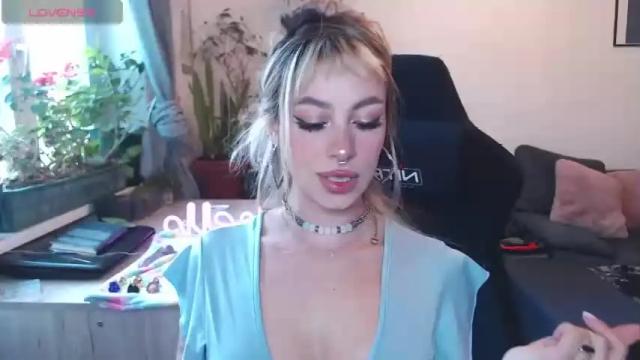 Image 12 of sakuraa_beauty Stream on Chaturbate on 12 months ago