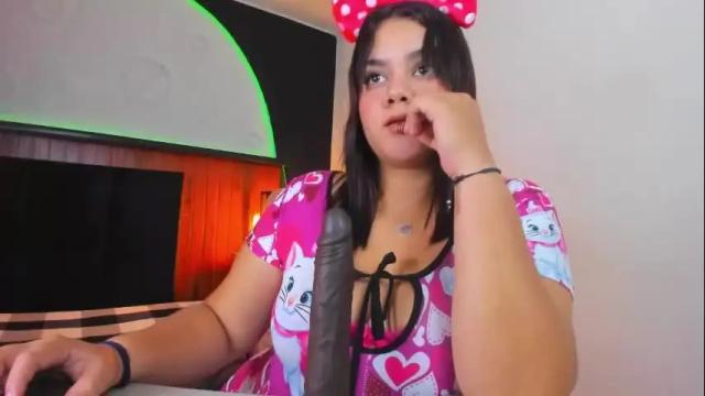 Image 12 of sally_kinky_ Stream on Chaturbate on 7 months ago