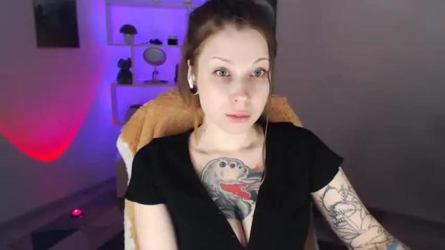 Image 3 of sally_moore13 Stream on Chaturbate on 18 months ago