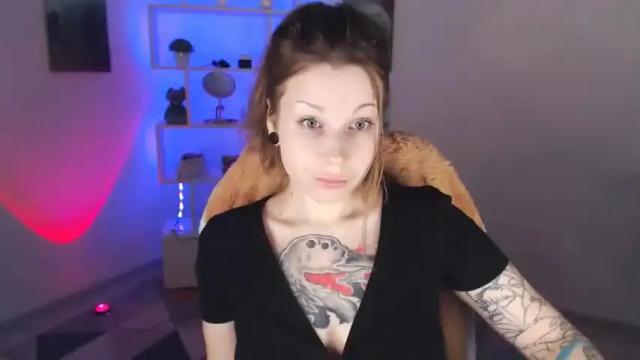Image 2 of sally_moore13 Stream on Chaturbate on 18 months ago