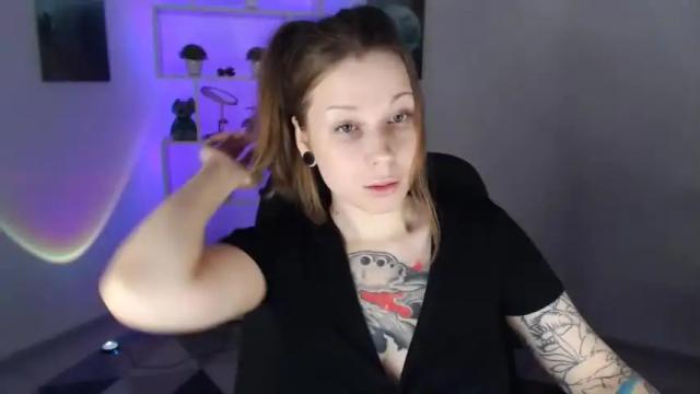 Image 3 of sally_moore13 Stream on Chaturbate on 18 months ago
