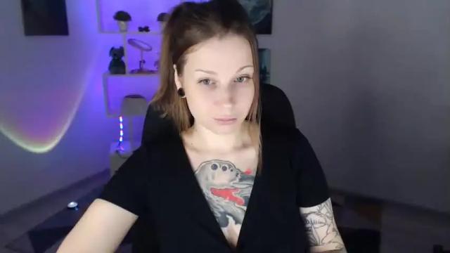 Image 7 of sally_moore13 Stream on Chaturbate on 18 months ago