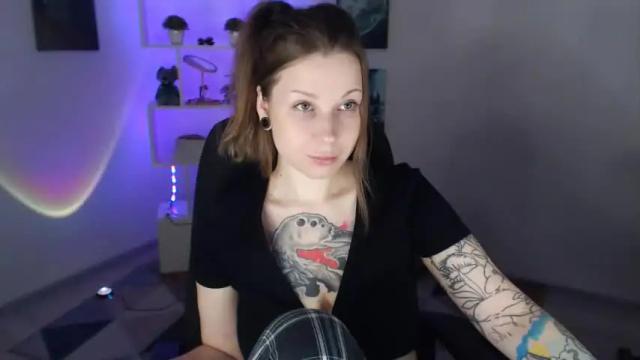Image 8 of sally_moore13 Stream on Chaturbate on 18 months ago