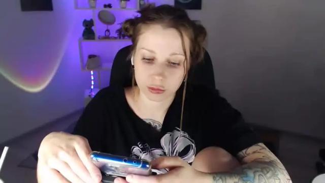 Image 10 of sally_moore13 Stream on Chaturbate on 18 months ago