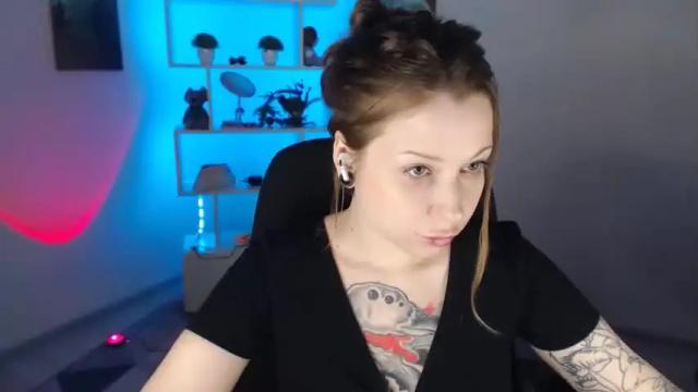 Image 11 of sally_moore13 Stream on Chaturbate on 17 months ago