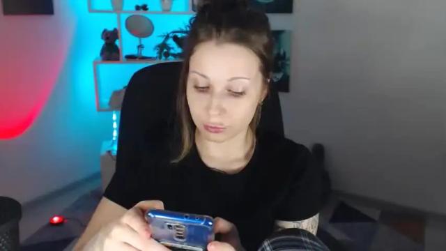 Image 8 of sally_moore13 Stream on Chaturbate on 17 months ago