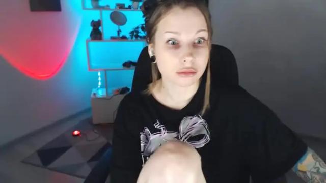 Image 12 of sally_moore13 Stream on Chaturbate on 17 months ago