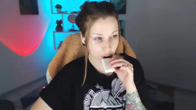 Image 12 of sally_moore13 Stream on Chaturbate on 17 months ago