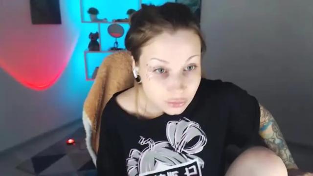 Image 8 of sally_moore13 Stream on Chaturbate on 17 months ago