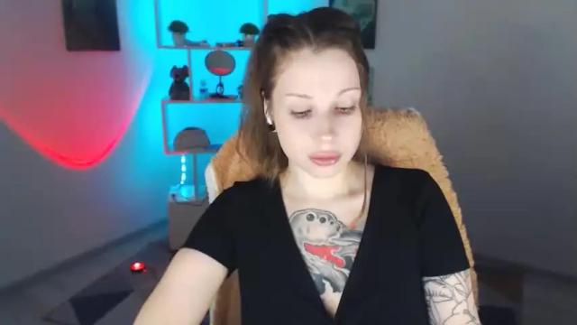 Image 6 of sally_moore13 Stream on Chaturbate on 17 months ago