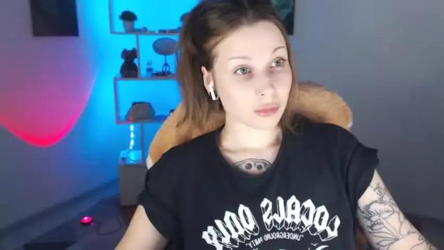 Thumbnail 1, sally_moore13's Stream at Chaturbate, 17 months ago