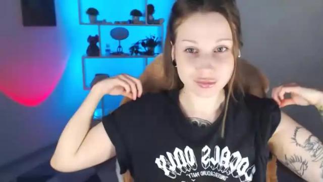 Image 11 of sally_moore13 Stream on Chaturbate on 17 months ago