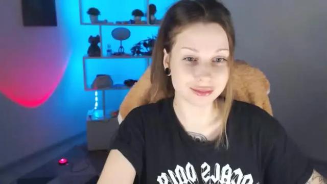 Image 8 of sally_moore13 Stream on Chaturbate on 17 months ago