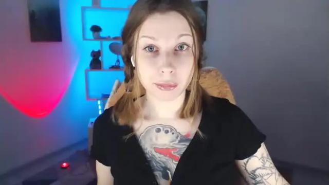 Image 2 of sally_moore13 Stream on Chaturbate on 17 months ago