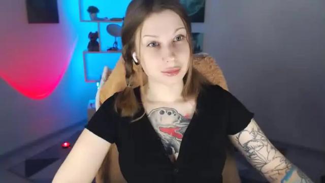 Image 8 of sally_moore13 Stream on Chaturbate on 17 months ago
