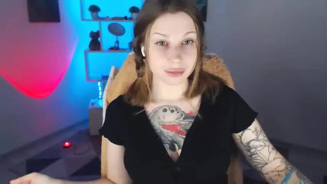 Thumbnail 3, sally_moore13's Stream at Chaturbate, 17 months ago