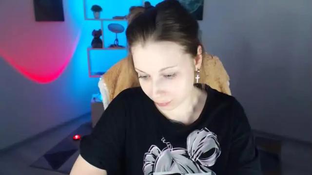 Image 10 of sally_moore13 Stream on Chaturbate on 17 months ago