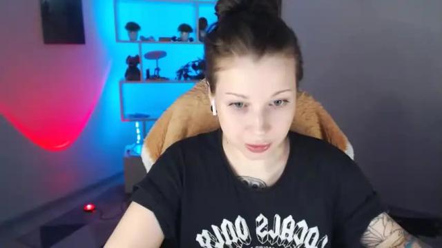 Thumbnail 1, sally_moore13's Stream at Chaturbate, 17 months ago