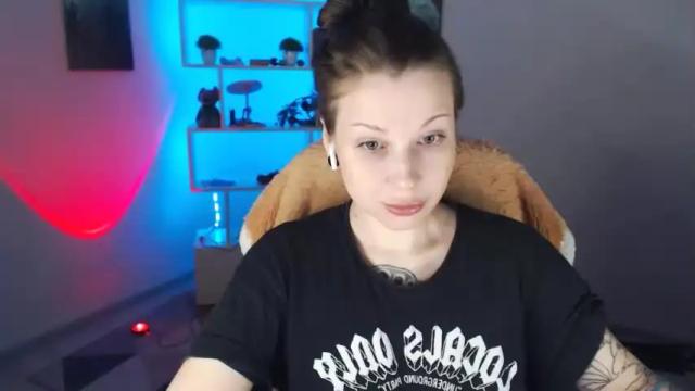 Image 3 of sally_moore13 Stream on Chaturbate on 17 months ago