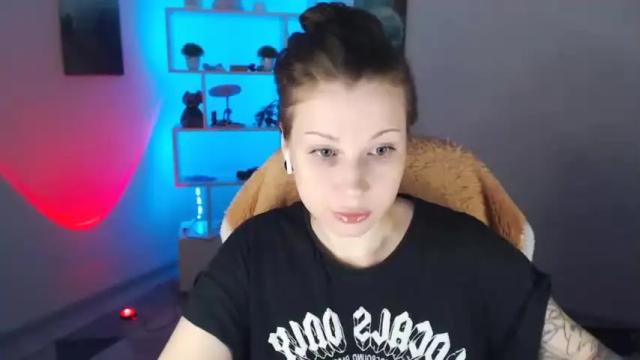 Thumbnail 2, sally_moore13's Stream at Chaturbate, 17 months ago