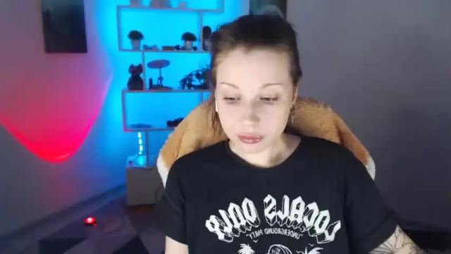 Image 6 of sally_moore13 Stream on Chaturbate on 17 months ago