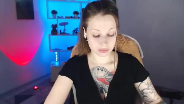 Thumbnail 3, sally_moore13's Stream at Chaturbate, 17 months ago