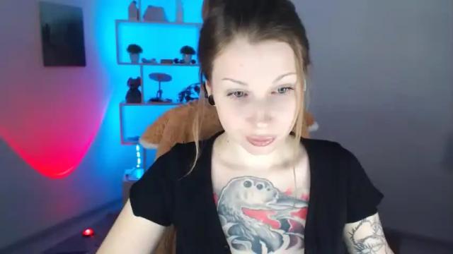 Image 11 of sally_moore13 Stream on Chaturbate on 16 months ago
