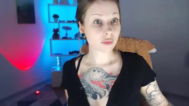 Image 6 of sally_moore13 Stream on Chaturbate on 16 months ago
