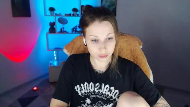 Thumbnail 1, sally_moore13's Stream at Chaturbate, 16 months ago