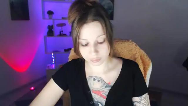 Image 7 of sally_moore13 Stream on Chaturbate on 16 months ago