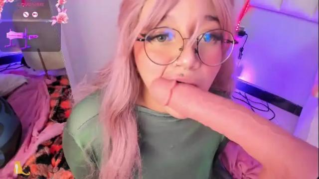 Image 12 of sally_white_ Stream on Chaturbate on 1 month ago