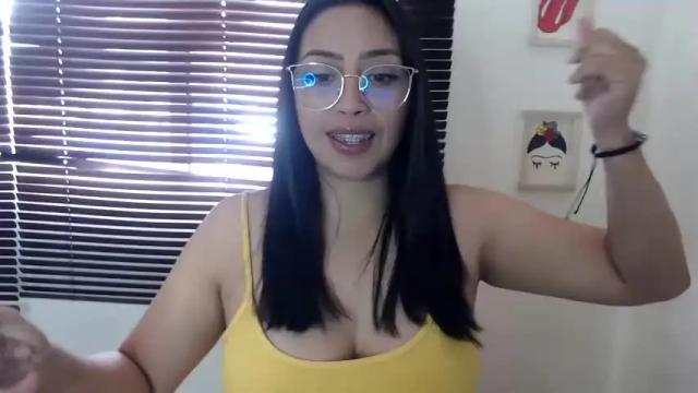 Image 2 of salmahayek1 Stream on Chaturbate on 11 months ago